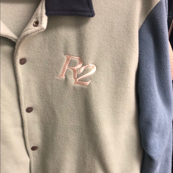 Round Two Blue and Green Lightweight Fleece Jacket with Athletic Style - Picture 3 of 5